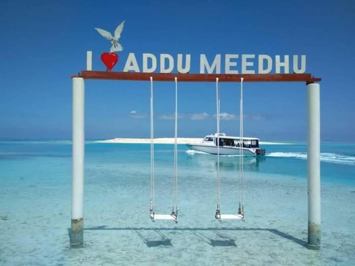 Charming Holiday Lodge Addu City Exterior photo