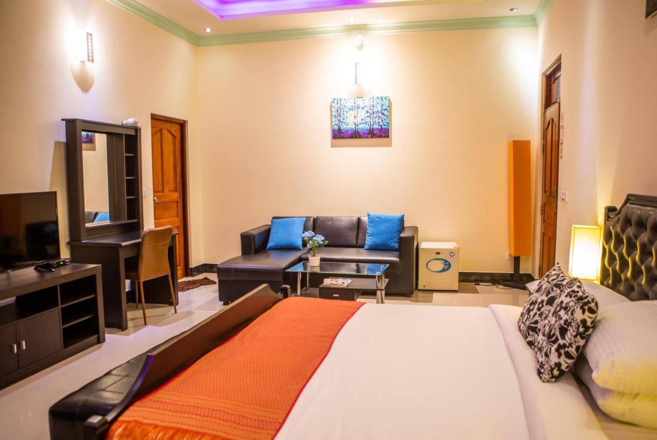 Charming Holiday Lodge- Addu Atoll Meedhoo, Maldives Exterior photo