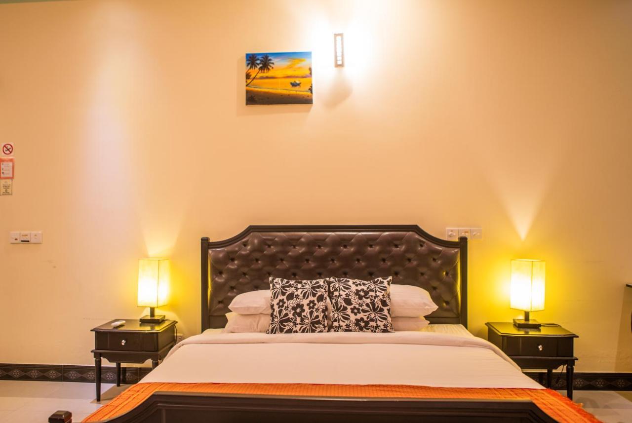Charming Holiday Lodge- Addu Atoll Meedhoo, Maldives Exterior photo